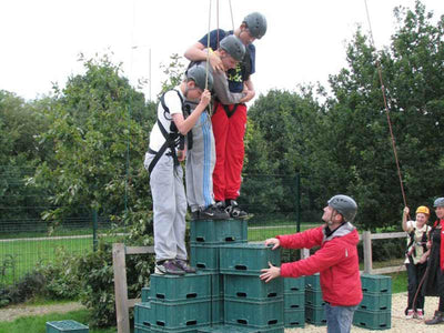 Caisse d'empilage d'aventure/activité